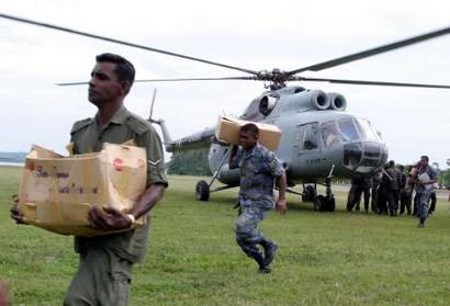 IAF Mi-17 in Sri Lanka for Tsunami relief